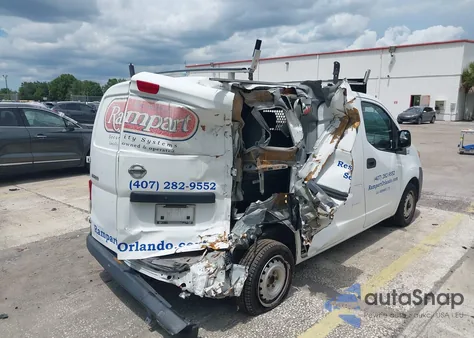 2015 Nissan Nv200 S из США, поврежденный, VIN 3N6CM0KN6FK734330